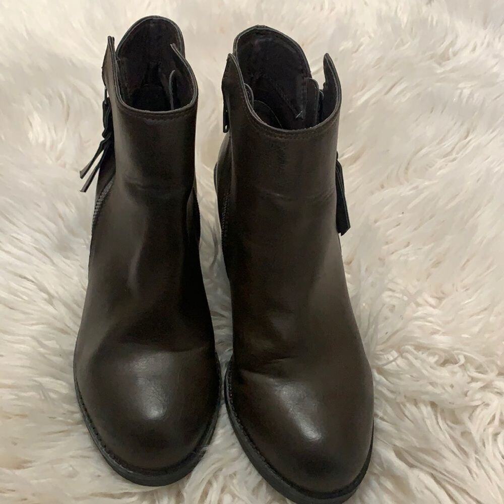 AMERICAN RAG BOOTIES‎ SIZE 7M